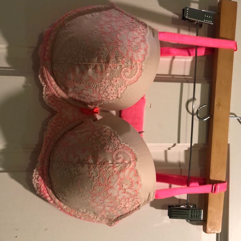 Victoria’s Secret Dream Angels Lined Demi Bra